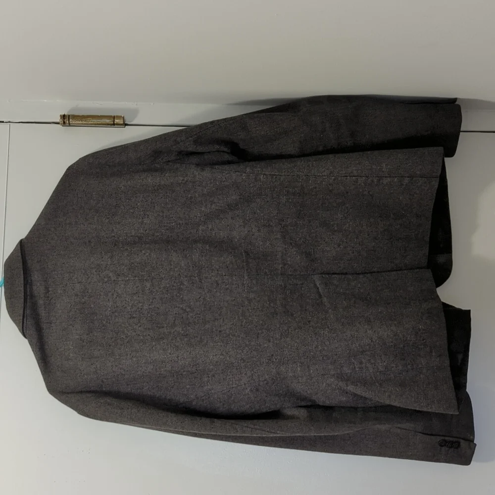 Men's DKNY Herringbone Blazer - Picture 4 of 5